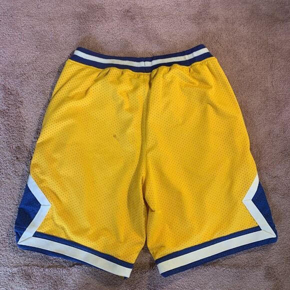 Y2k Nike Shorts Yellow - Picture 2 of 5
